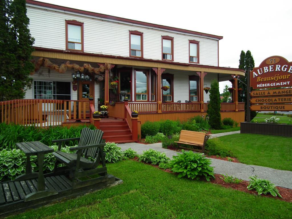 Auberge Beausejour Amqui Exterior photo