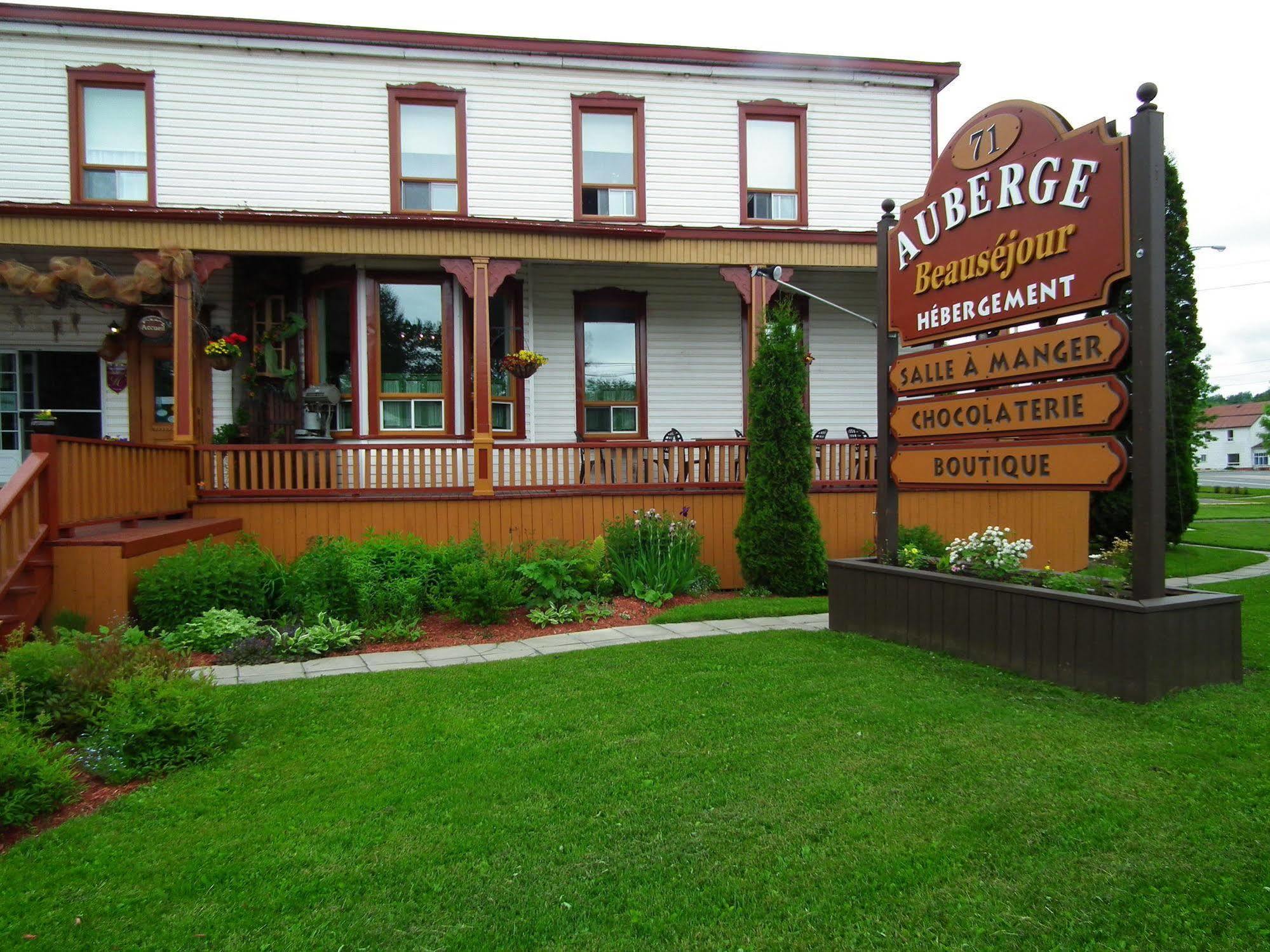 Auberge Beausejour Amqui Exterior photo